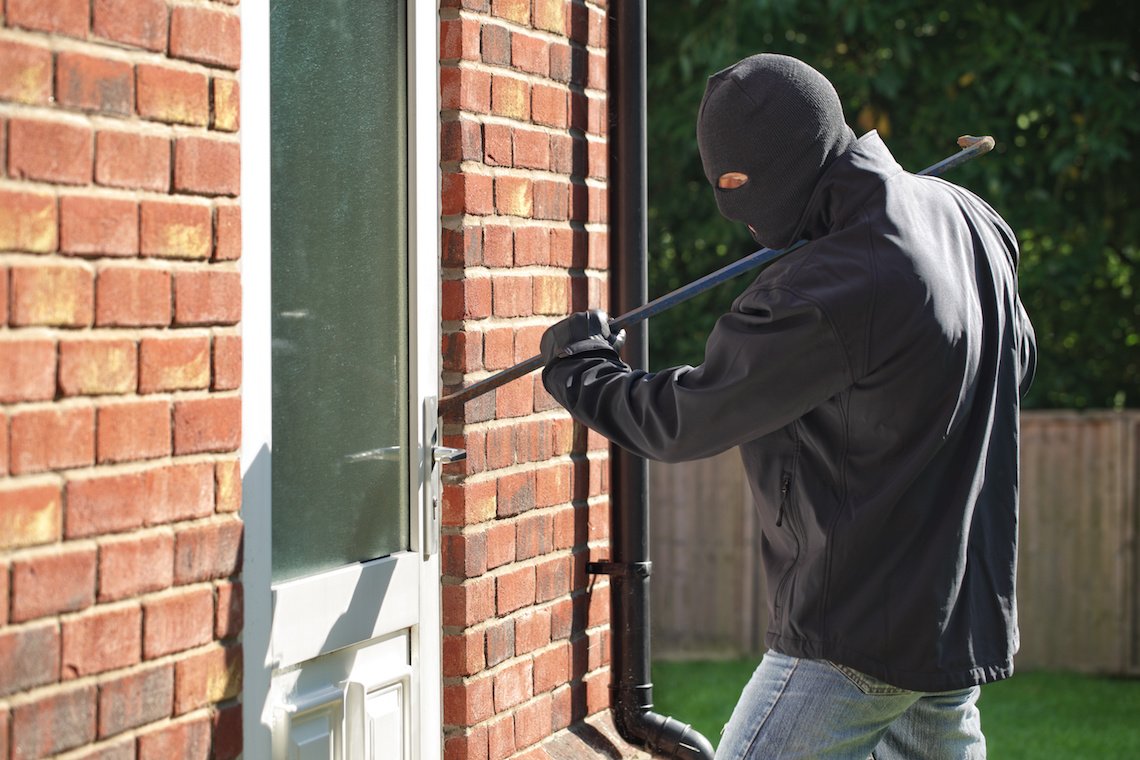 8 Things A Burglar Looks For In A Property Before They Rob It